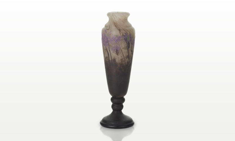 花瓶「スハマソウ属植物 Hépatique」